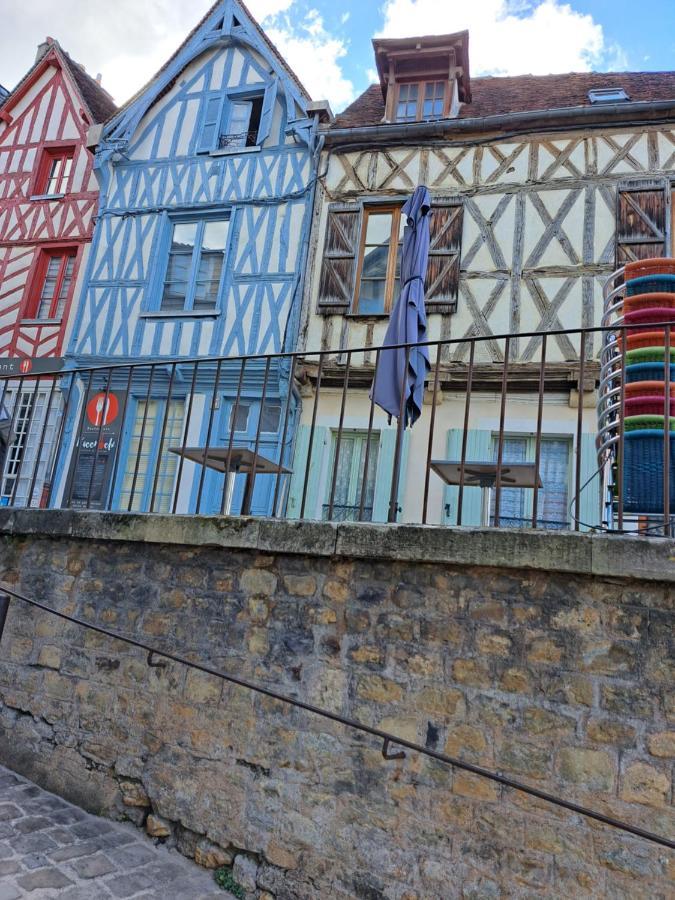 Ferienwohnung Echappee Belle En Plein Coeur D Auxerre Exterior foto
